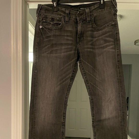True Religion waist 32 standard length. - Picture 1 of 2